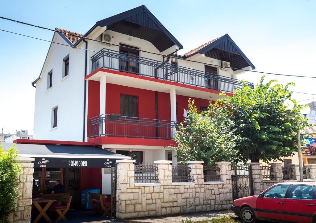 Apartments Erakovic Nikšić Bagian luar foto