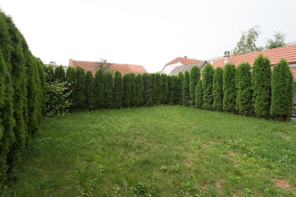 Apartments Erakovic Nikšić Bagian luar foto