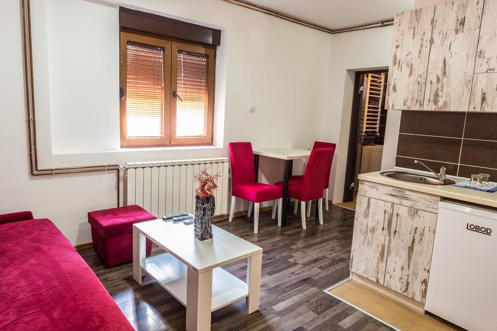 Apartments Erakovic Nikšić Bagian luar foto