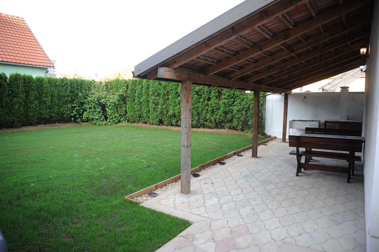 Apartments Erakovic Nikšić Bagian luar foto