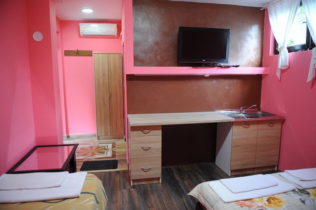 Apartments Erakovic Nikšić Bagian luar foto