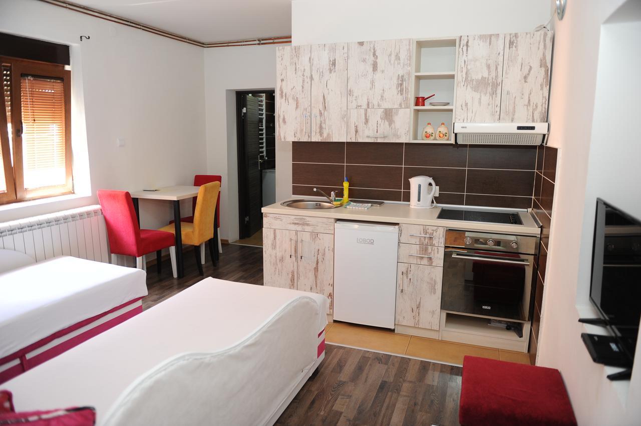 Apartments Erakovic Nikšić Bagian luar foto